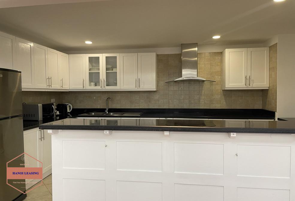 High floor apartment on the 11th floor for rent in Hai Ba Trung District High floor apartment on the 11th floor for rent in Hai Ba Trung District