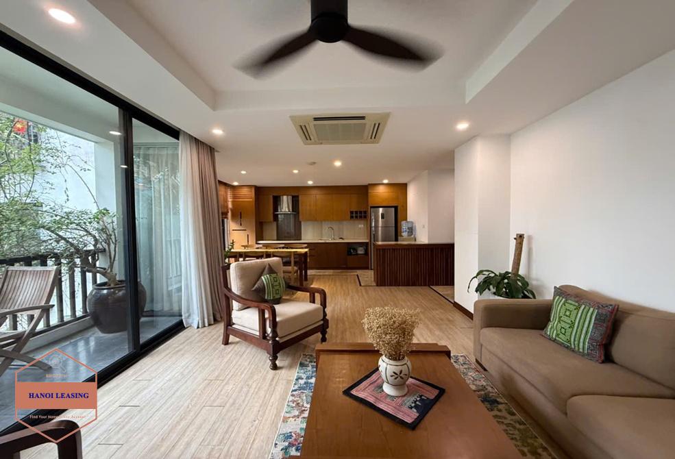 Three bedrooms apartment with balcony for rent in Xuan Dieu st, Tay Ho
