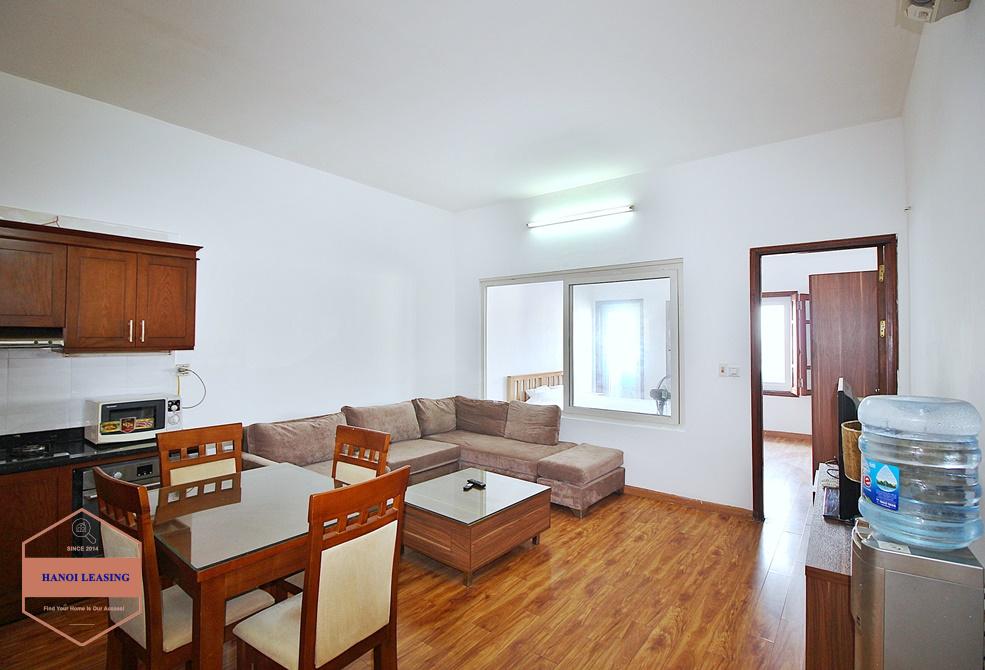 One bedroom apartment on the top floor for rent in alley 111 Xuan dieu st, Tay Ho