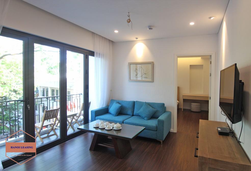 Nice 2 bedrooms apartment for rent in vong Thi st, Tay Ho