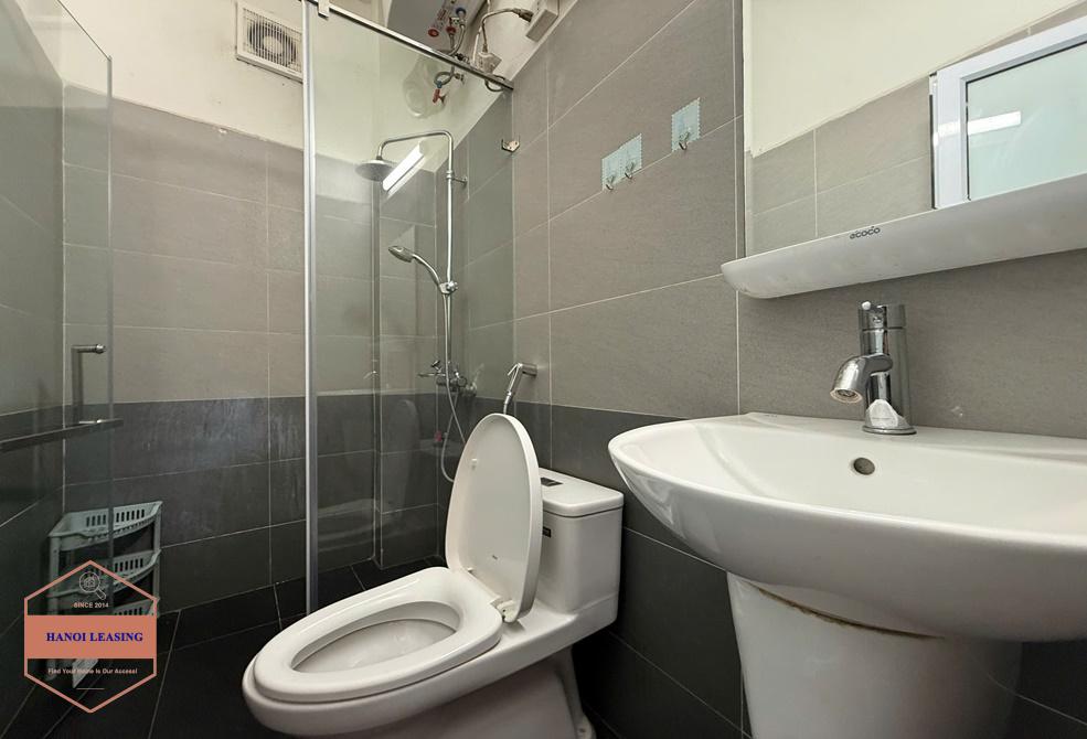 Small house for rent in Xuan dieu st, Tay Ho Small house for rent in Xuan dieu st, Tay Ho