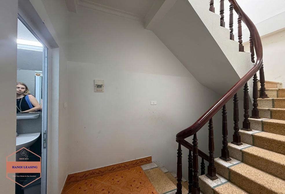 Small house for rent in Xuan dieu st, Tay Ho Small house for rent in Xuan dieu st, Tay Ho