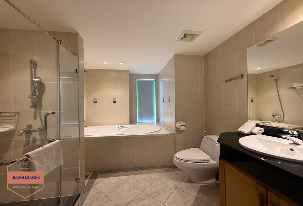Big three bedrooms apartment for rent in Ha Hoi st, Hoan Kiem (Room 801) Big three bedrooms apartment for rent in Ha Hoi st, Hoan Kiem (Room 801)