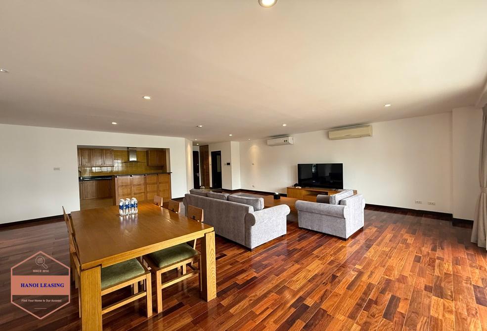 Big three bedrooms apartment for rent in Ha Hoi st, Hoan Kiem (Room 801) Big three bedrooms apartment for rent in Ha Hoi st, Hoan Kiem (Room 801)