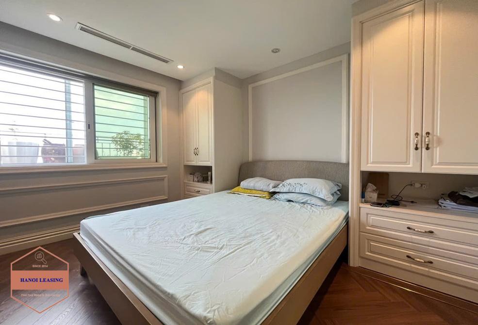 Penthouse apartment for rent in E4 Tower, Ciputra, Ha Noi Penthouse apartment for rent in E4 Tower, Ciputra, Ha Noi