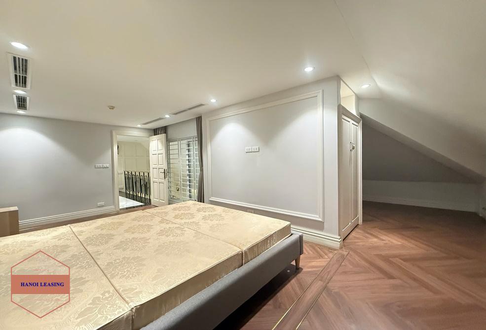 Penthouse apartment for rent in E4 Tower, Ciputra, Ha Noi Penthouse apartment for rent in E4 Tower, Ciputra, Ha Noi