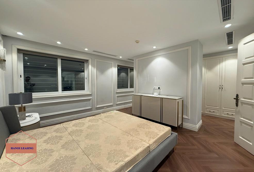 Penthouse apartment for rent in E4 Tower, Ciputra, Ha Noi Penthouse apartment for rent in E4 Tower, Ciputra, Ha Noi