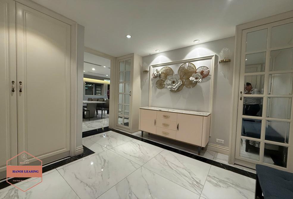 Penthouse apartment for rent in E4 Tower, Ciputra, Ha Noi Penthouse apartment for rent in E4 Tower, Ciputra, Ha Noi
