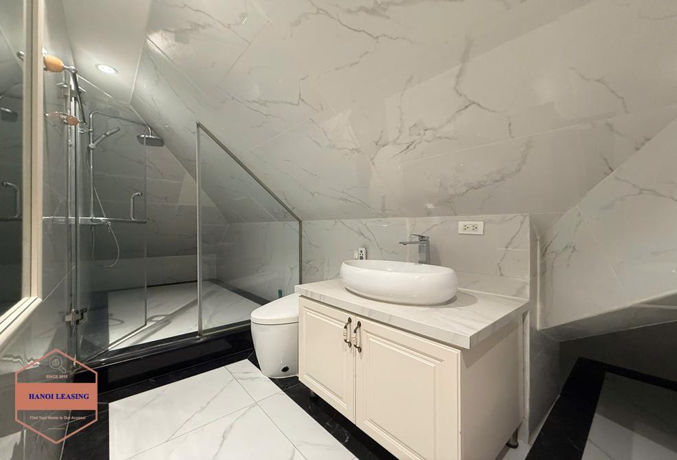 Penthouse apartment for rent in E4 Tower, Ciputra, Ha Noi Penthouse apartment for rent in E4 Tower, Ciputra, Ha Noi