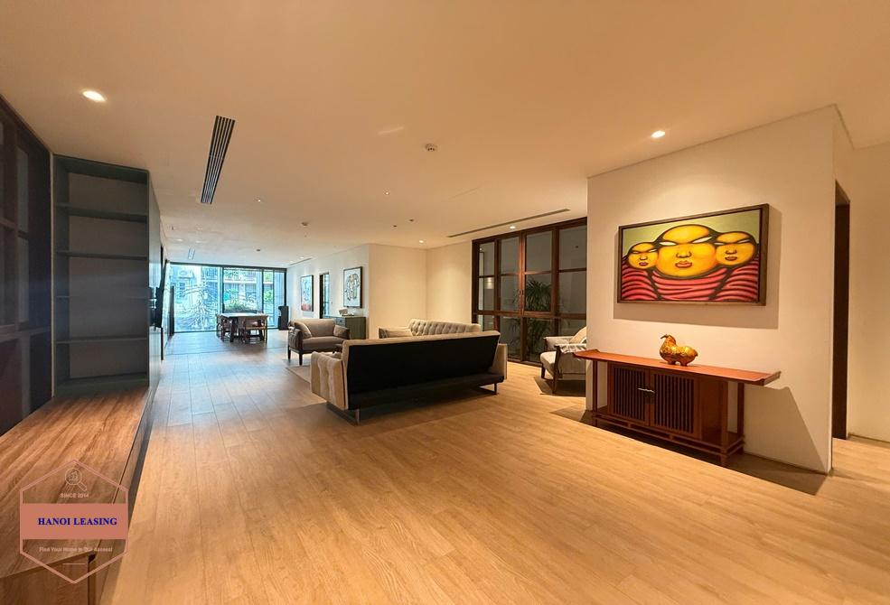 Four bedrooms apartment for rent in To Ngoc Van st, Tay Ho Four bedrooms apartment for rent in To Ngoc Van st, Tay Ho