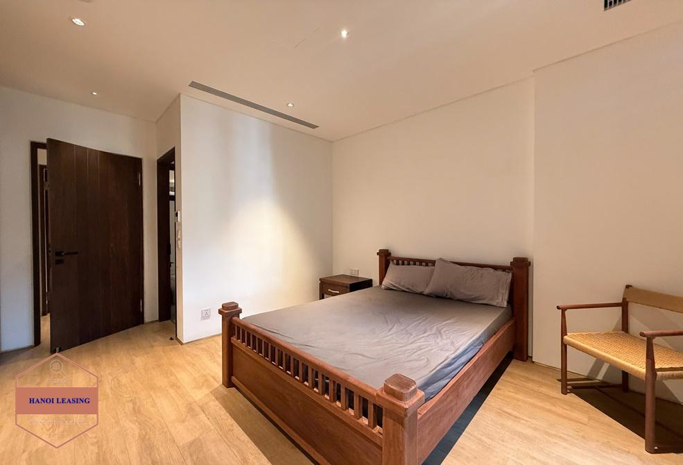 Four bedrooms apartment for rent in To Ngoc Van st, Tay Ho Four bedrooms apartment for rent in To Ngoc Van st, Tay Ho