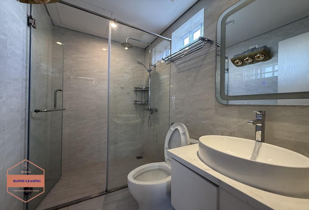 Bright one bedroom for rent in alley 31 Xuan dieu st, Tay Ho Bright one bedroom for rent in alley 31 Xuan dieu st, Tay Ho