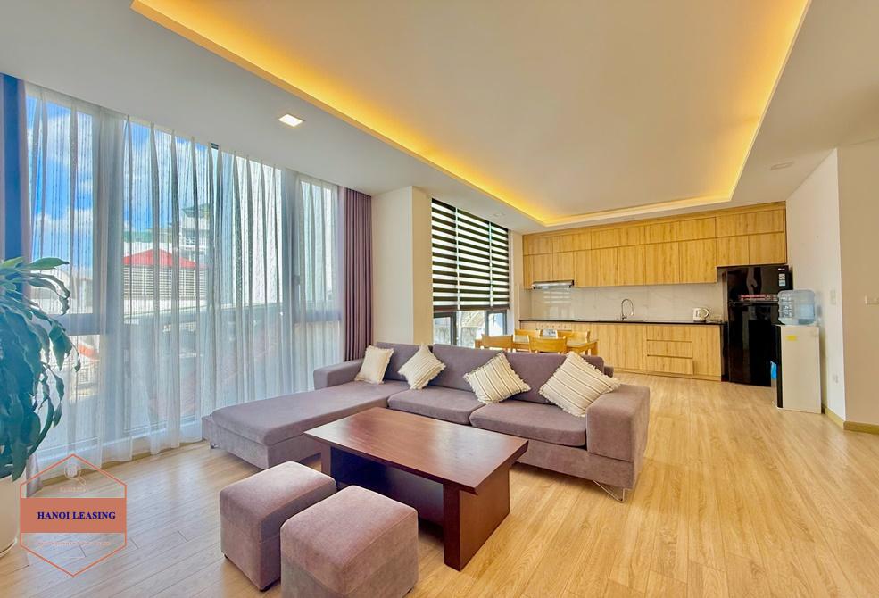 Bright apartment (5th floor) for rent in alley 50 Dang Thai Mai st, Tay Ho
